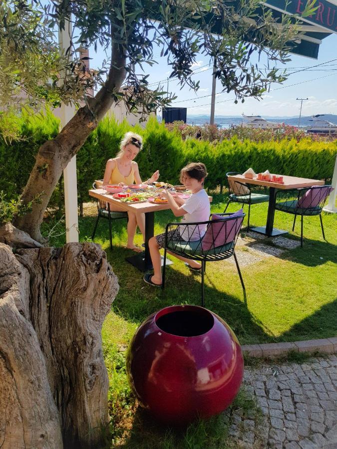 Ebruli Hotel Cunda Ayvalı エクステリア 写真