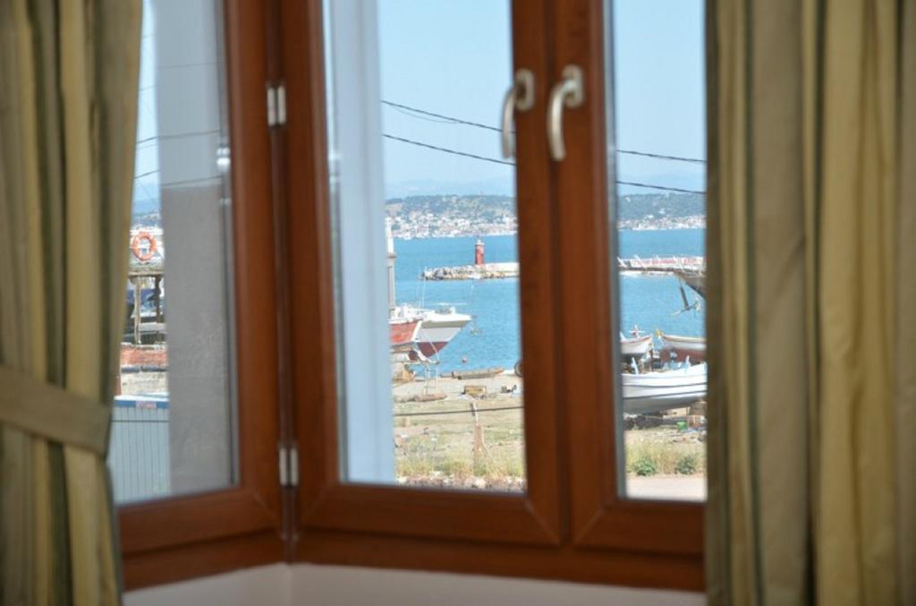 Ebruli Hotel Cunda Ayvalı エクステリア 写真