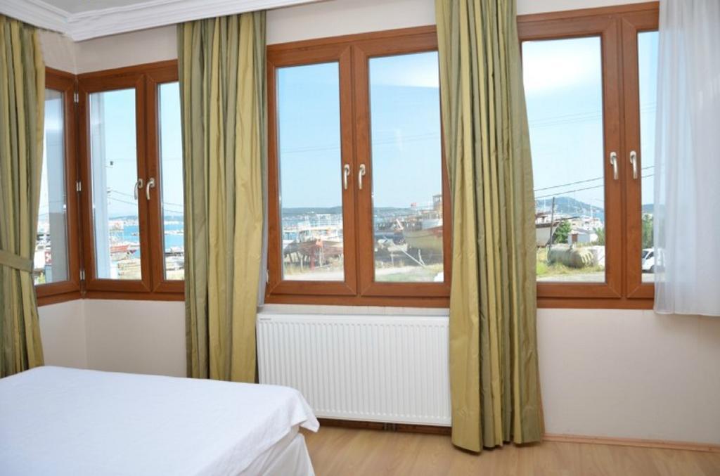 Ebruli Hotel Cunda Ayvalı エクステリア 写真